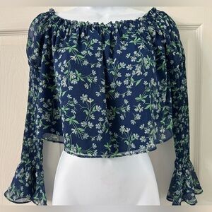 Leyden Floral Off-Shoulder long sleeves Top. New with tag. Size S.